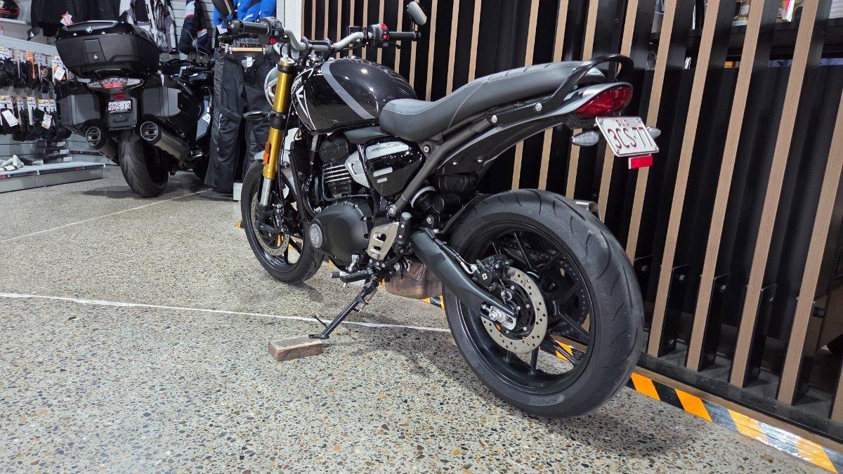 2025 TRIUMPH SPEED 400 ROAD
