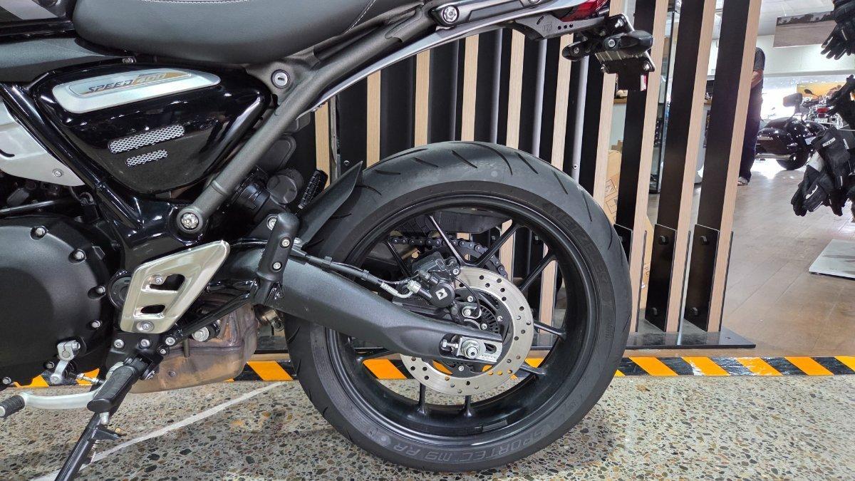 2025 TRIUMPH SPEED 400 ROAD