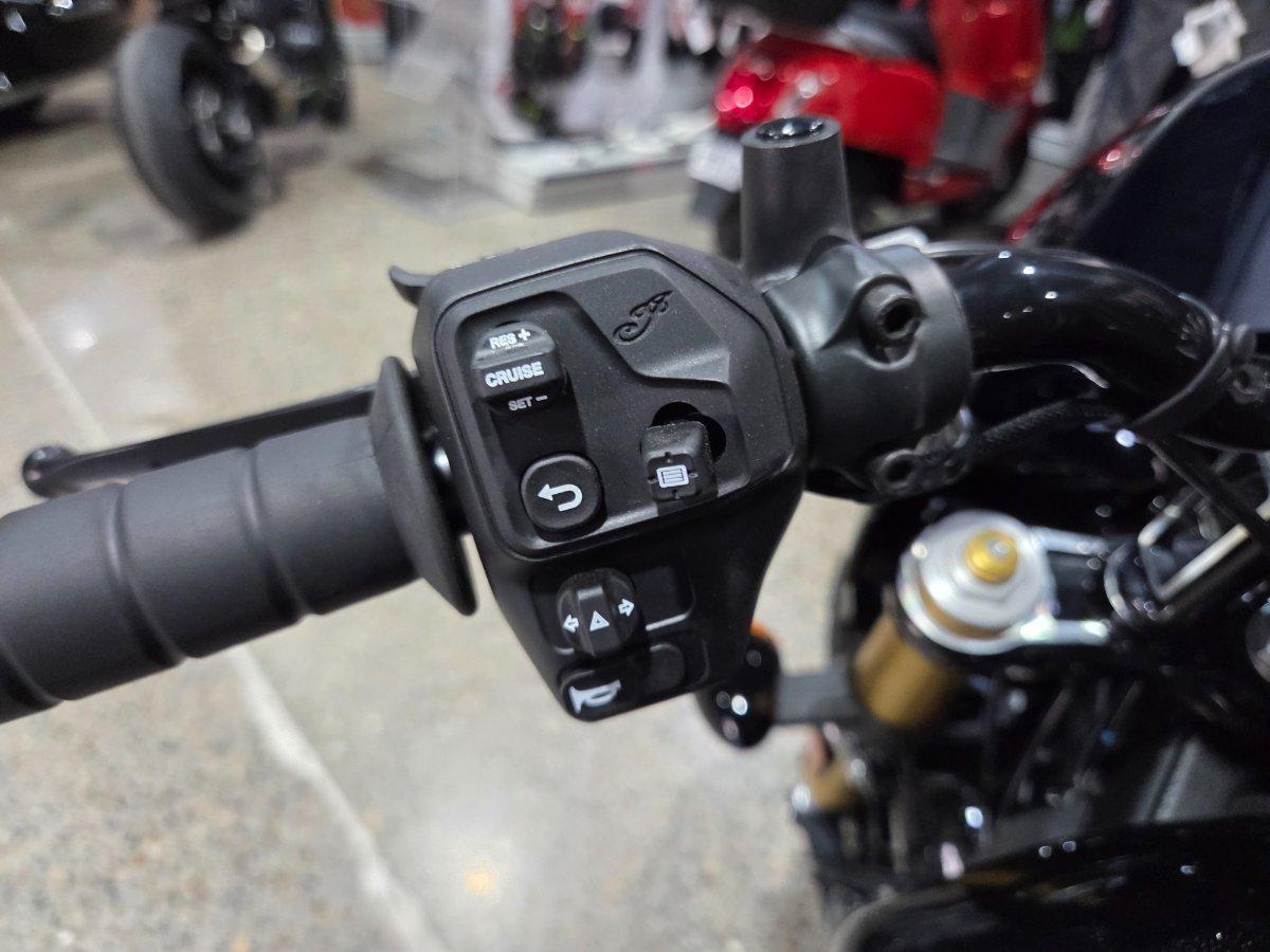 2026 INDIAN SCOUT 101 LIMITED CRUISER