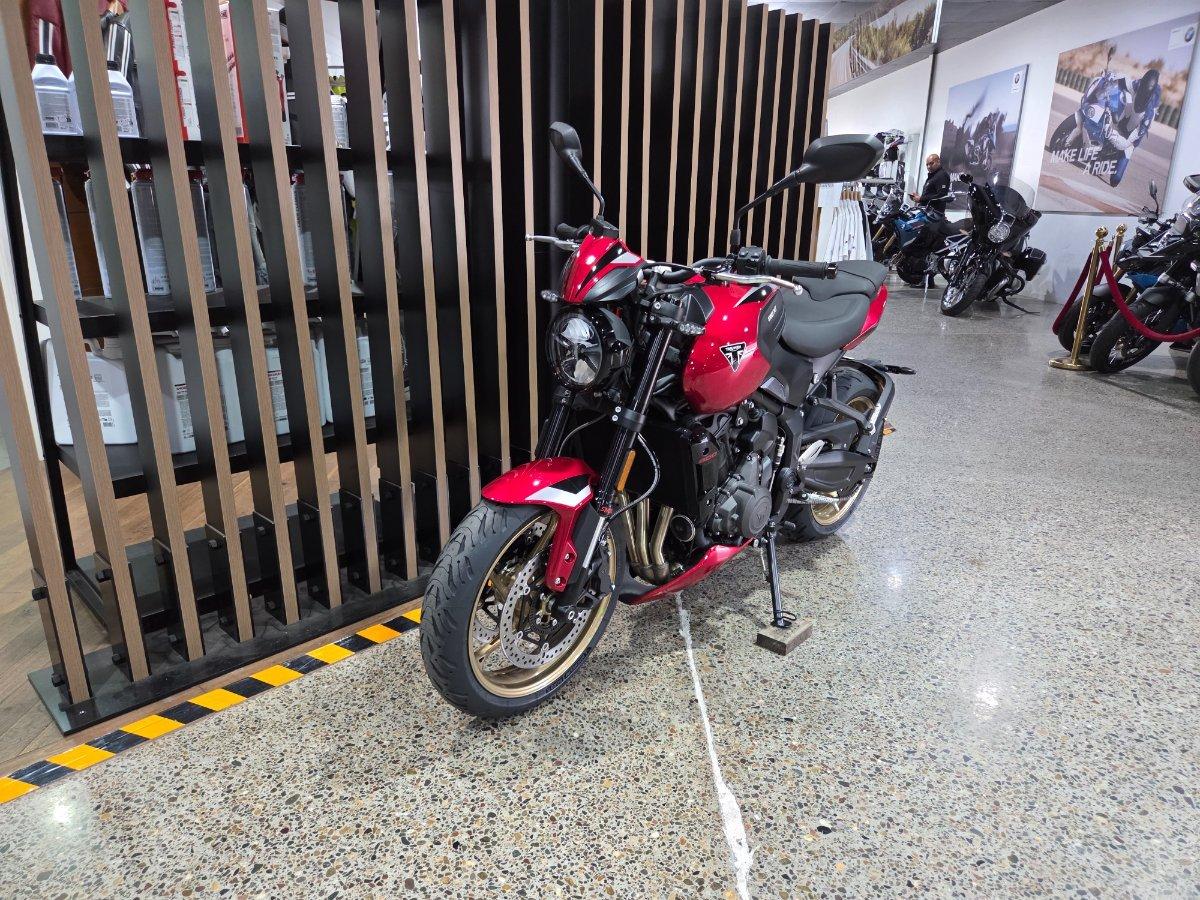 2026 TRIUMPH TRIDENT 800 ROAD