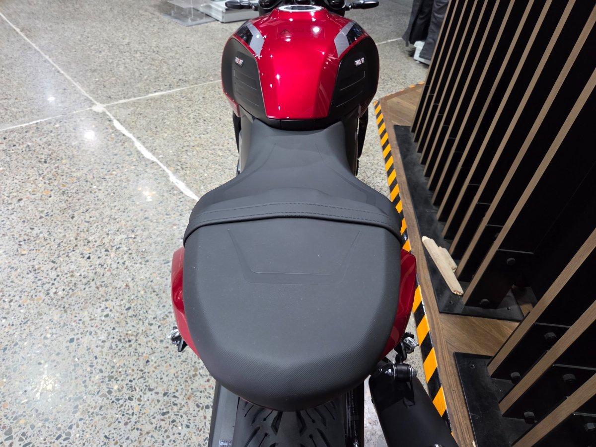 2026 TRIUMPH TRIDENT 800 ROAD