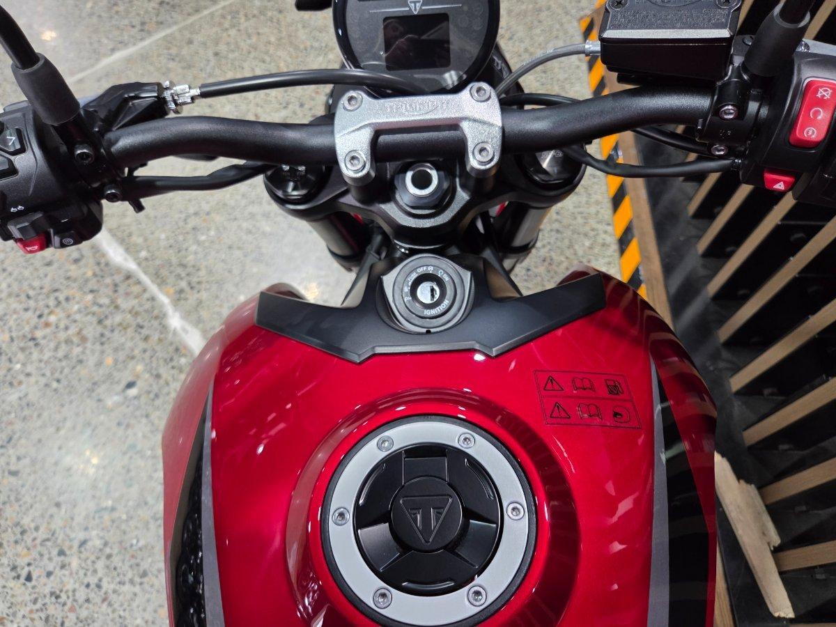2026 TRIUMPH TRIDENT 800 ROAD