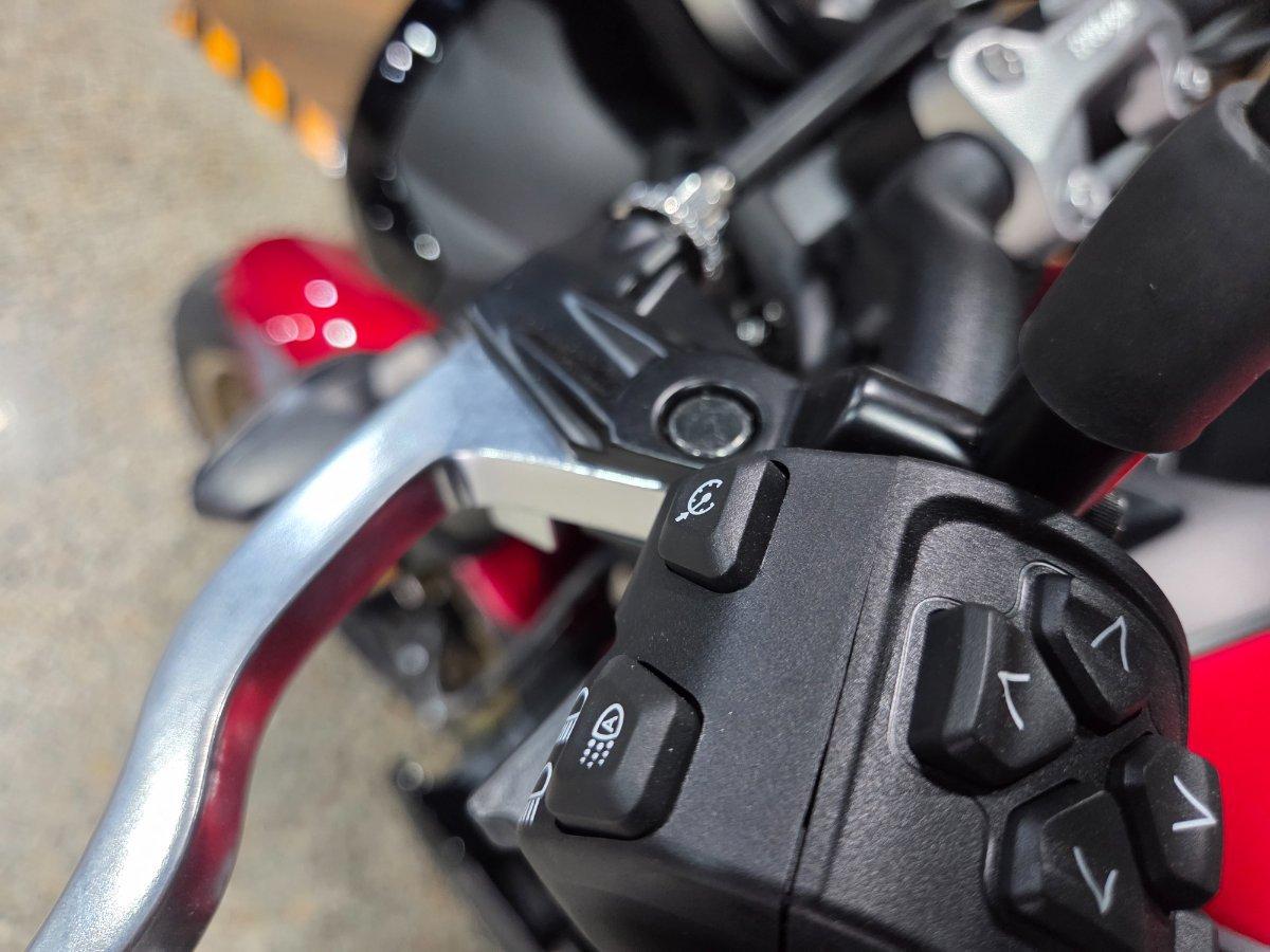 2026 TRIUMPH TRIDENT 800 ROAD