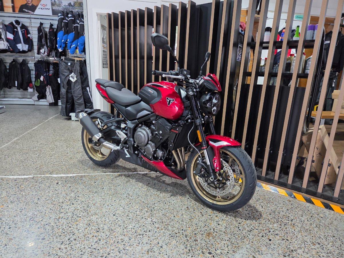 2026 TRIUMPH TRIDENT 800 ROAD