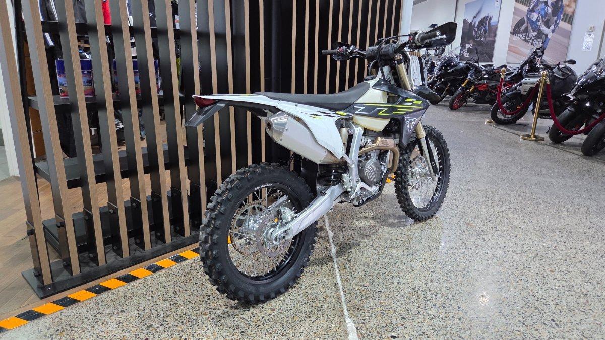 2025 TRIUMPH TF 250-E ENDURO