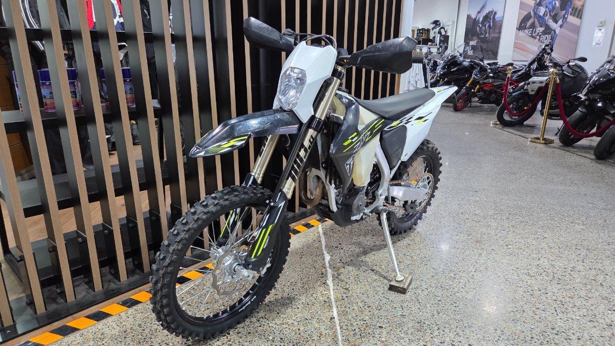 2025 TRIUMPH TF 250-E ENDURO