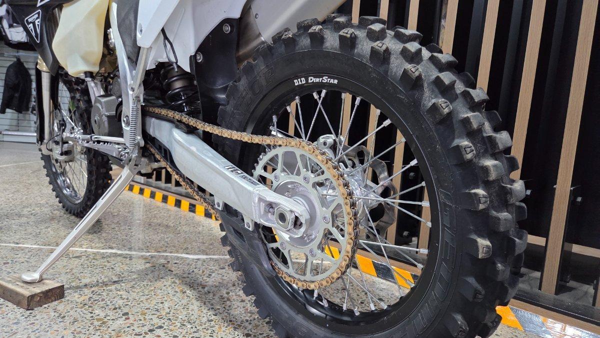 2025 TRIUMPH TF 250-E ENDURO