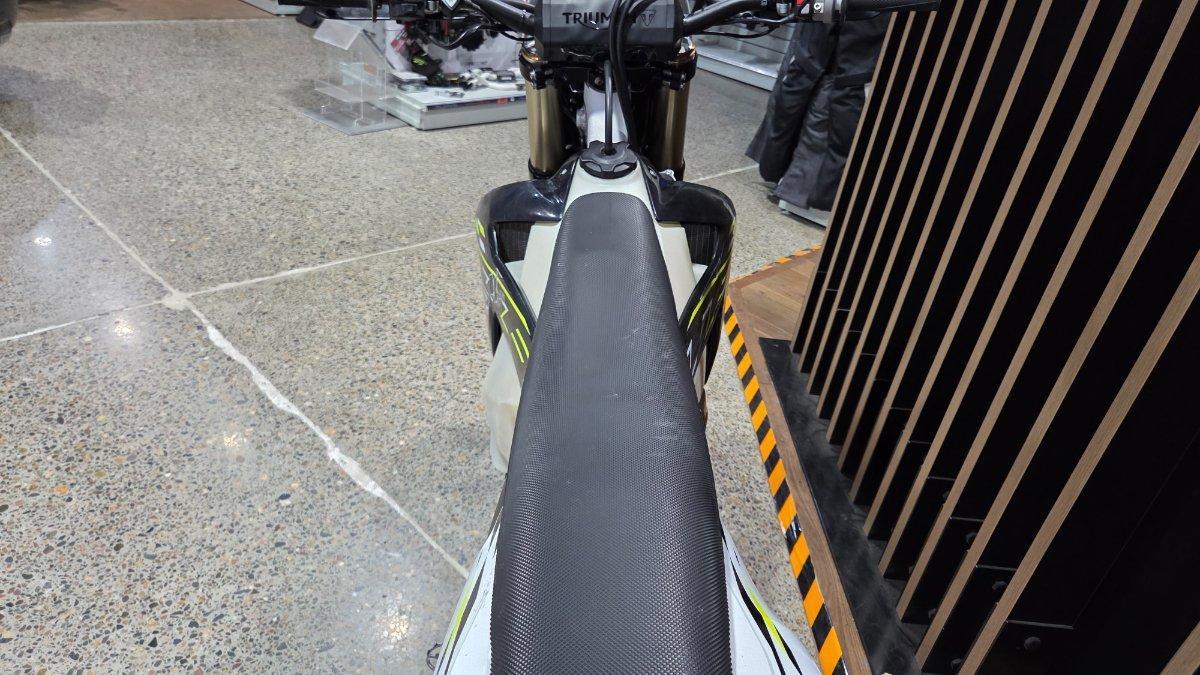 2025 TRIUMPH TF 250-E ENDURO