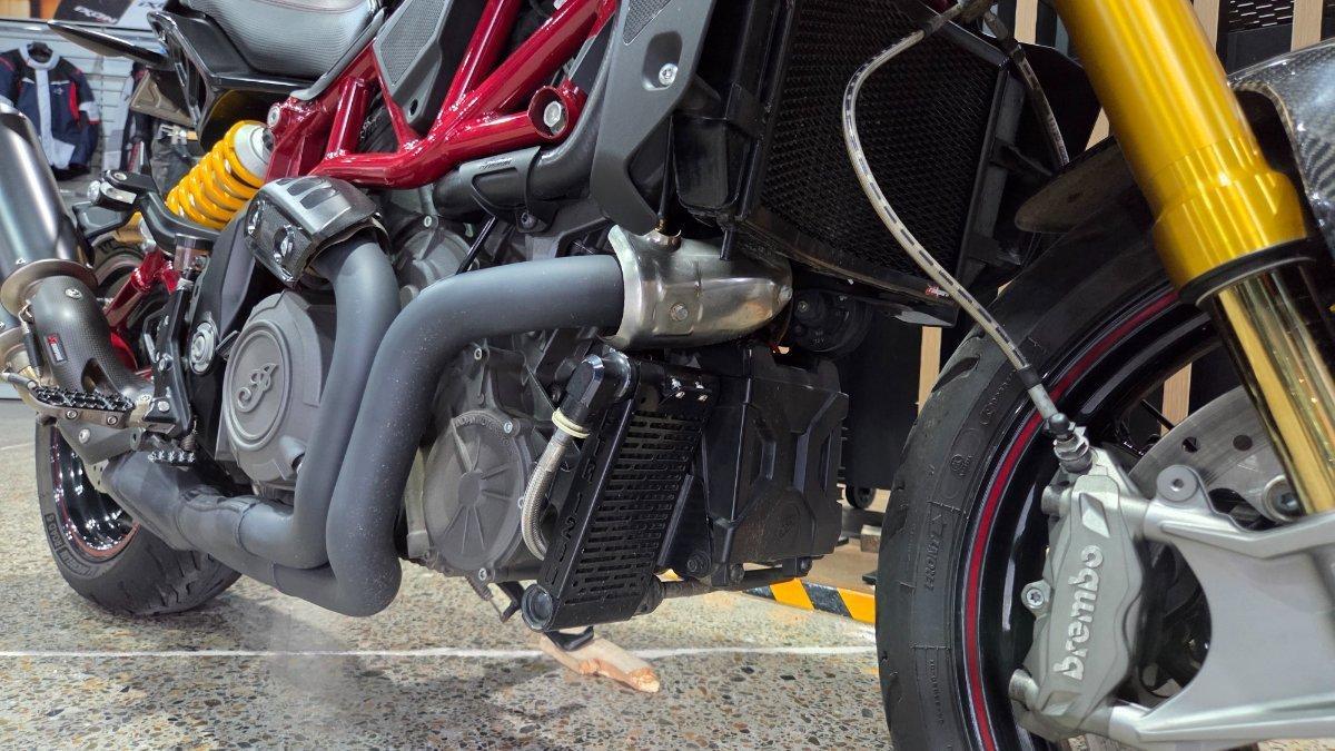 2022 INDIAN FTR R 1200 CARBON ROAD