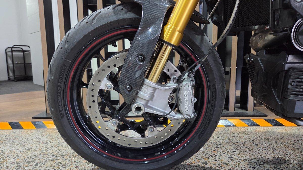 2022 INDIAN FTR R 1200 CARBON ROAD