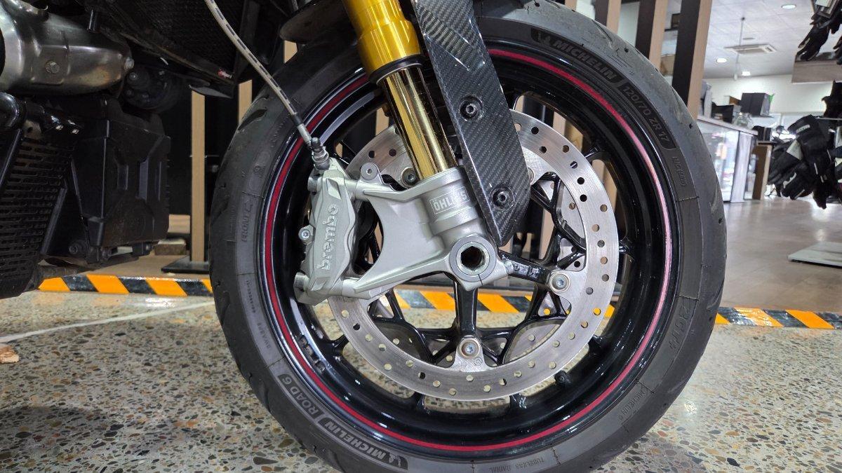 2022 INDIAN FTR R 1200 CARBON ROAD