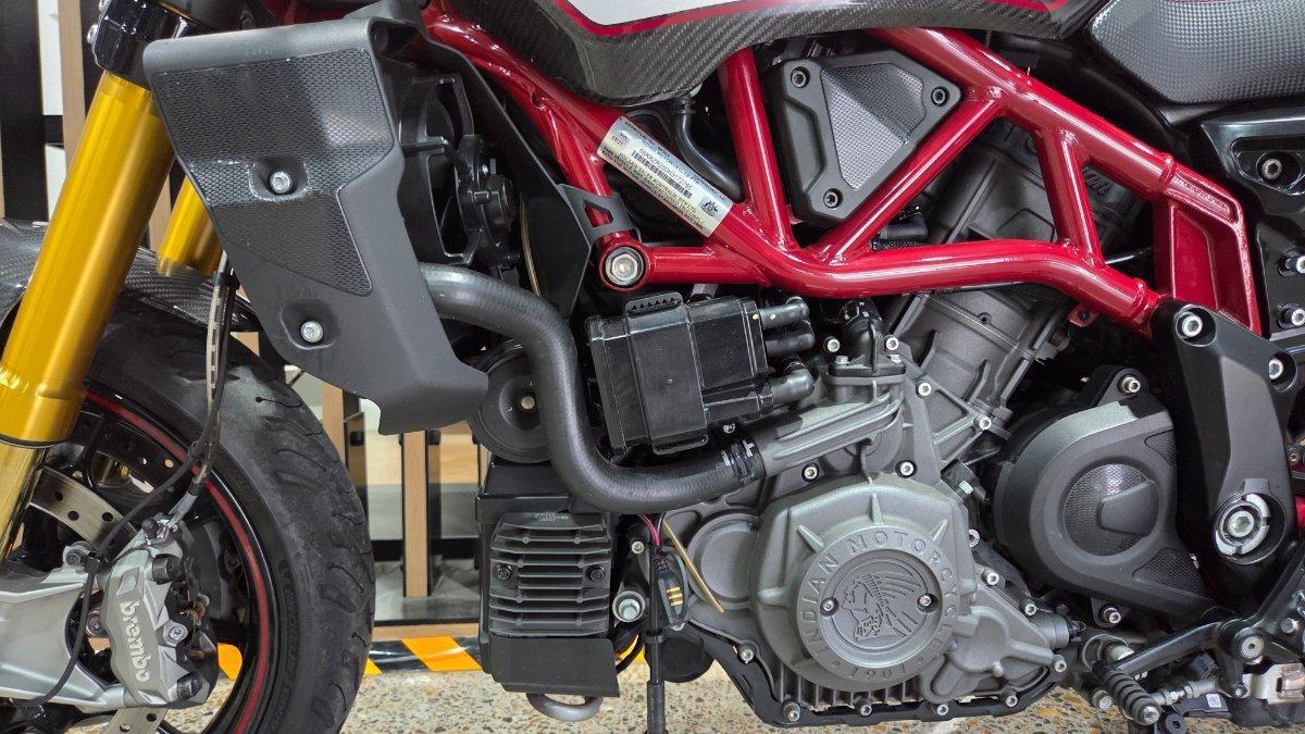 2022 INDIAN FTR R 1200 CARBON ROAD