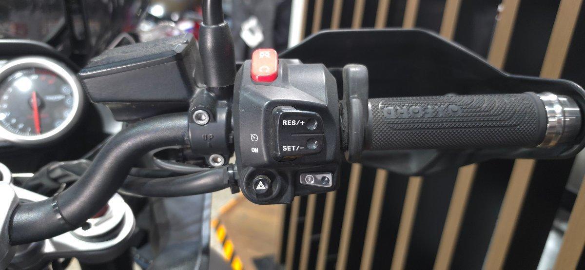 2019 TRIUMPH TIGER SPORT 1050 DUAL SPORTS