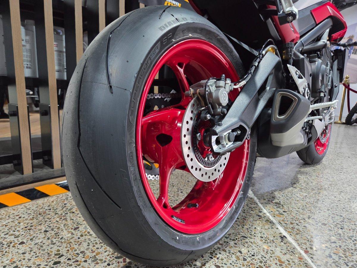 2026 TRIUMPH STREET TRIPLE 765 RX SPORTS