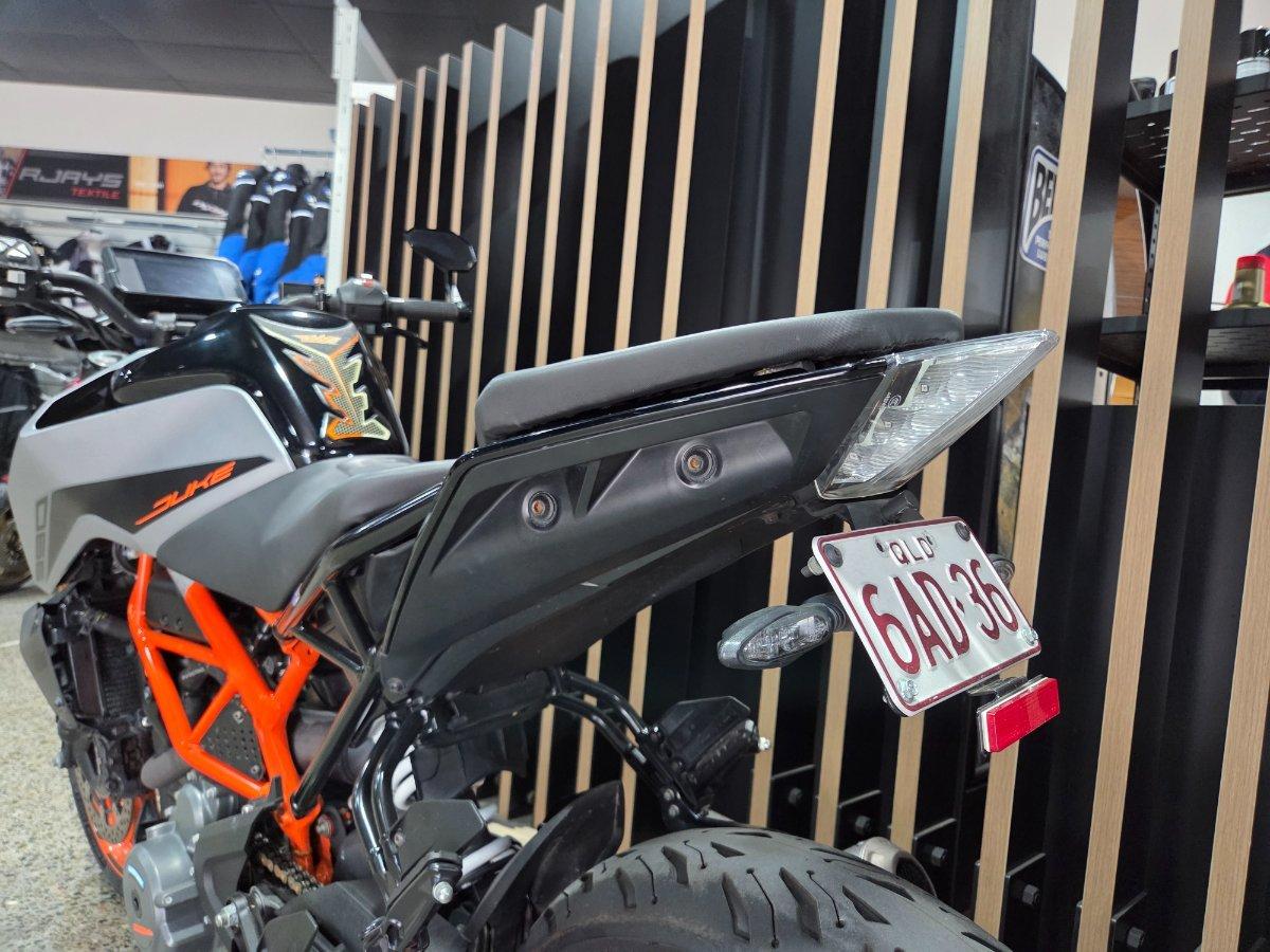 2022 KTM 390 DUKE ROAD