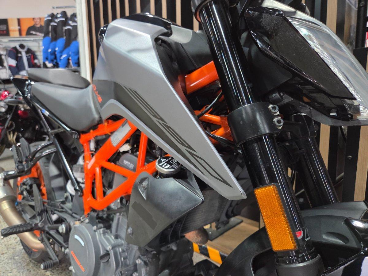 2022 KTM 390 DUKE ROAD