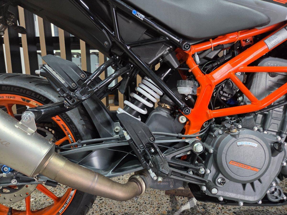 2022 KTM 390 DUKE ROAD