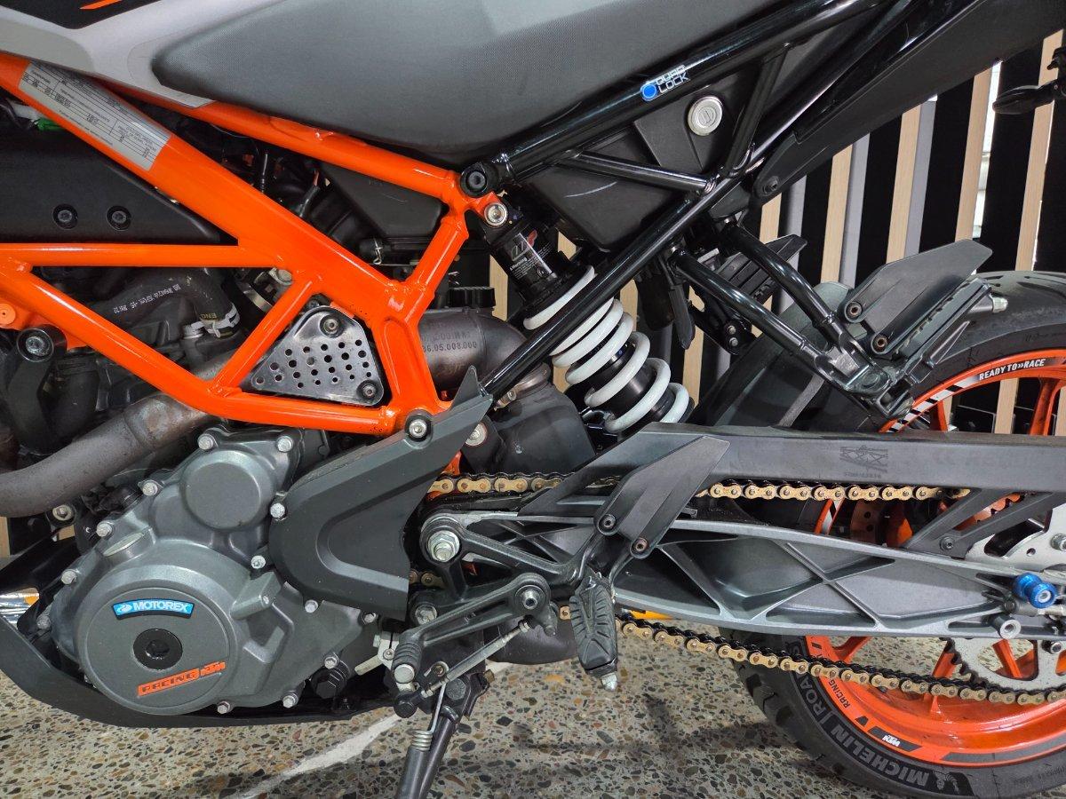 2022 KTM 390 DUKE ROAD