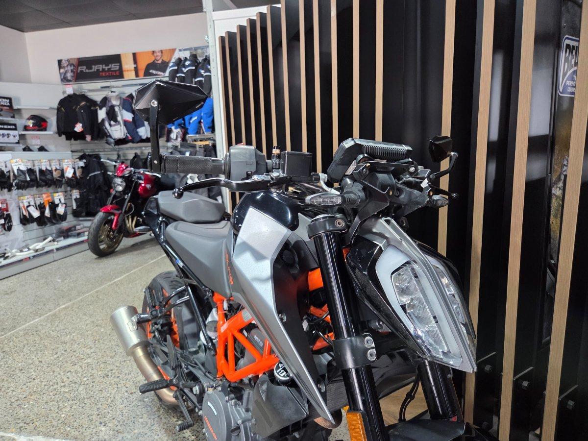 2022 KTM 390 DUKE ROAD