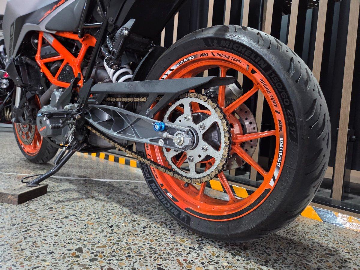 2022 KTM 390 DUKE ROAD