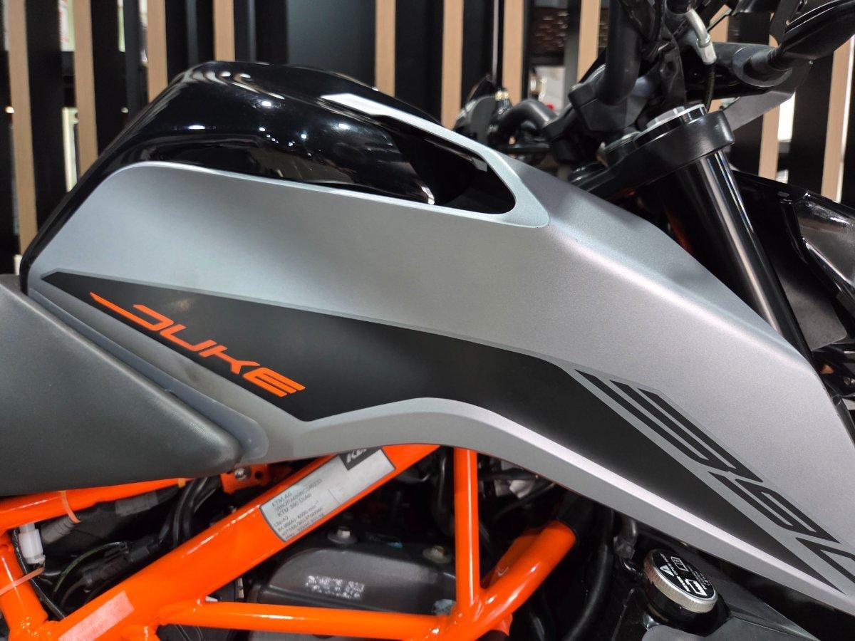 2022 KTM 390 DUKE ROAD