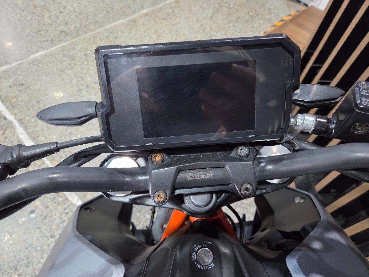 2022 KTM 390 DUKE ROAD