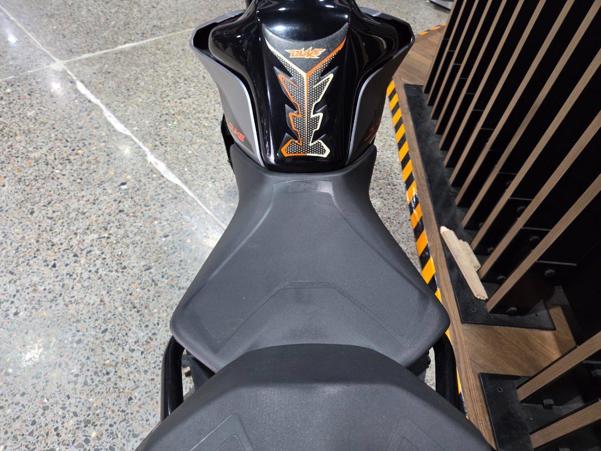 2022 KTM 390 DUKE ROAD