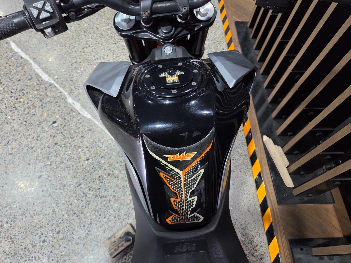 2022 KTM 390 DUKE ROAD
