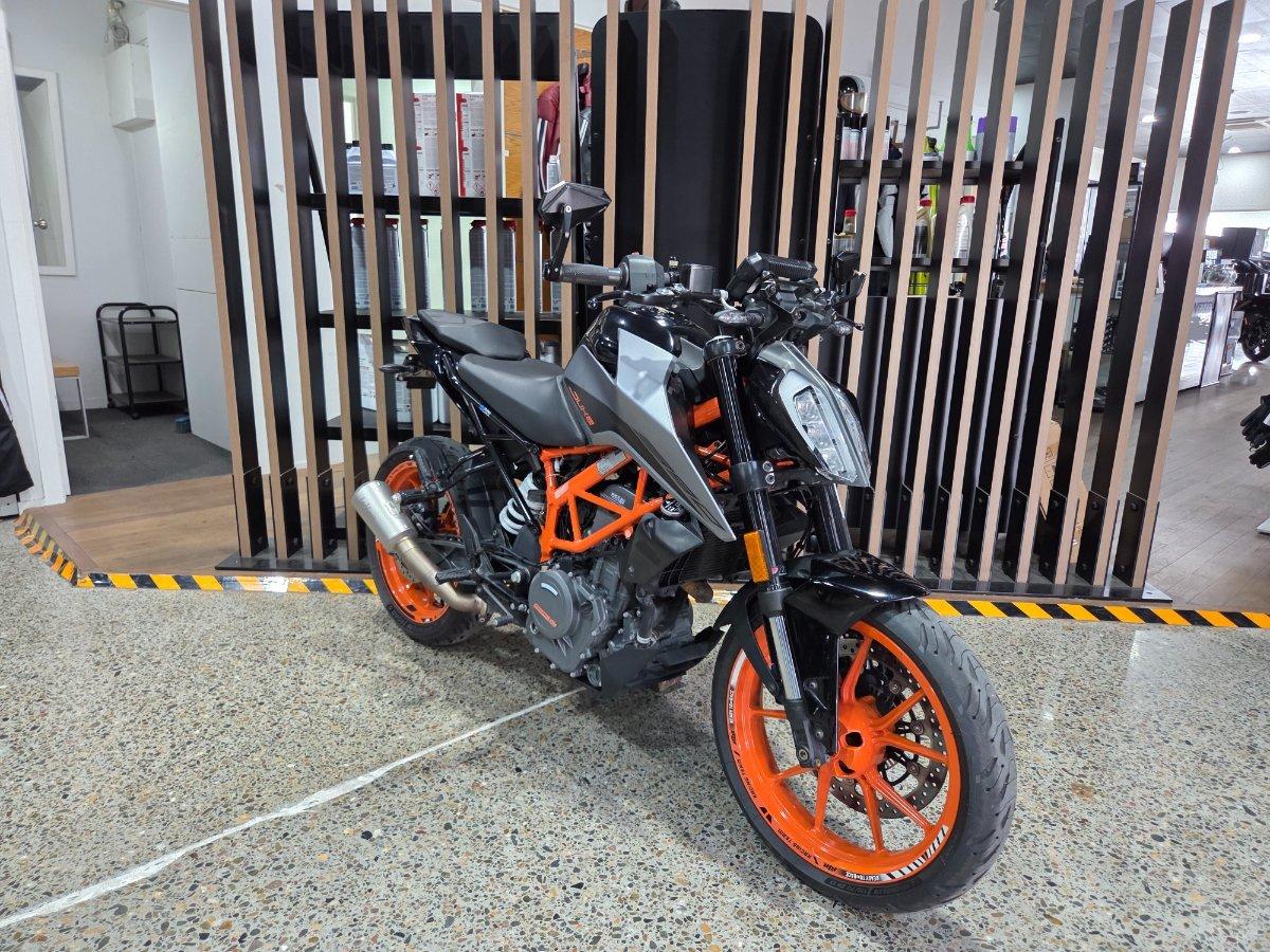 2022 KTM 390 DUKE ROAD