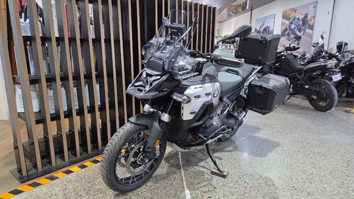 2025 BMW R 1300 GS ADVENTURE TRIPLE BLK DUAL SPORTS