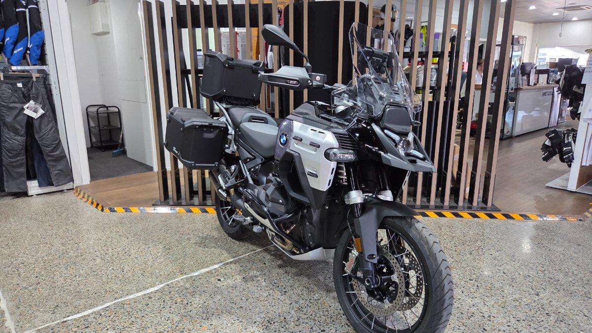 2025 BMW R 1300 GS ADVENTURE TRIPLE BLK DUAL SPORTS