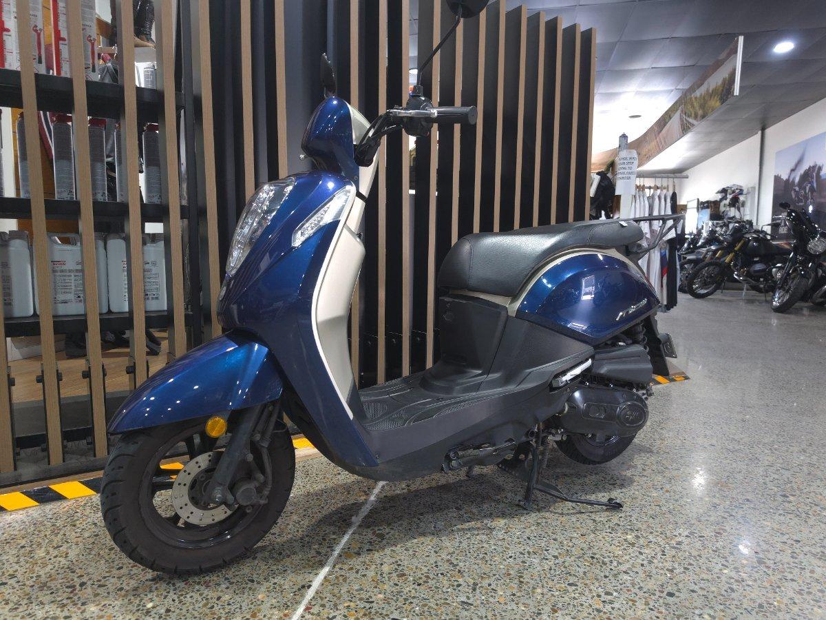 2022 SYM MIO 50i SCOOTER