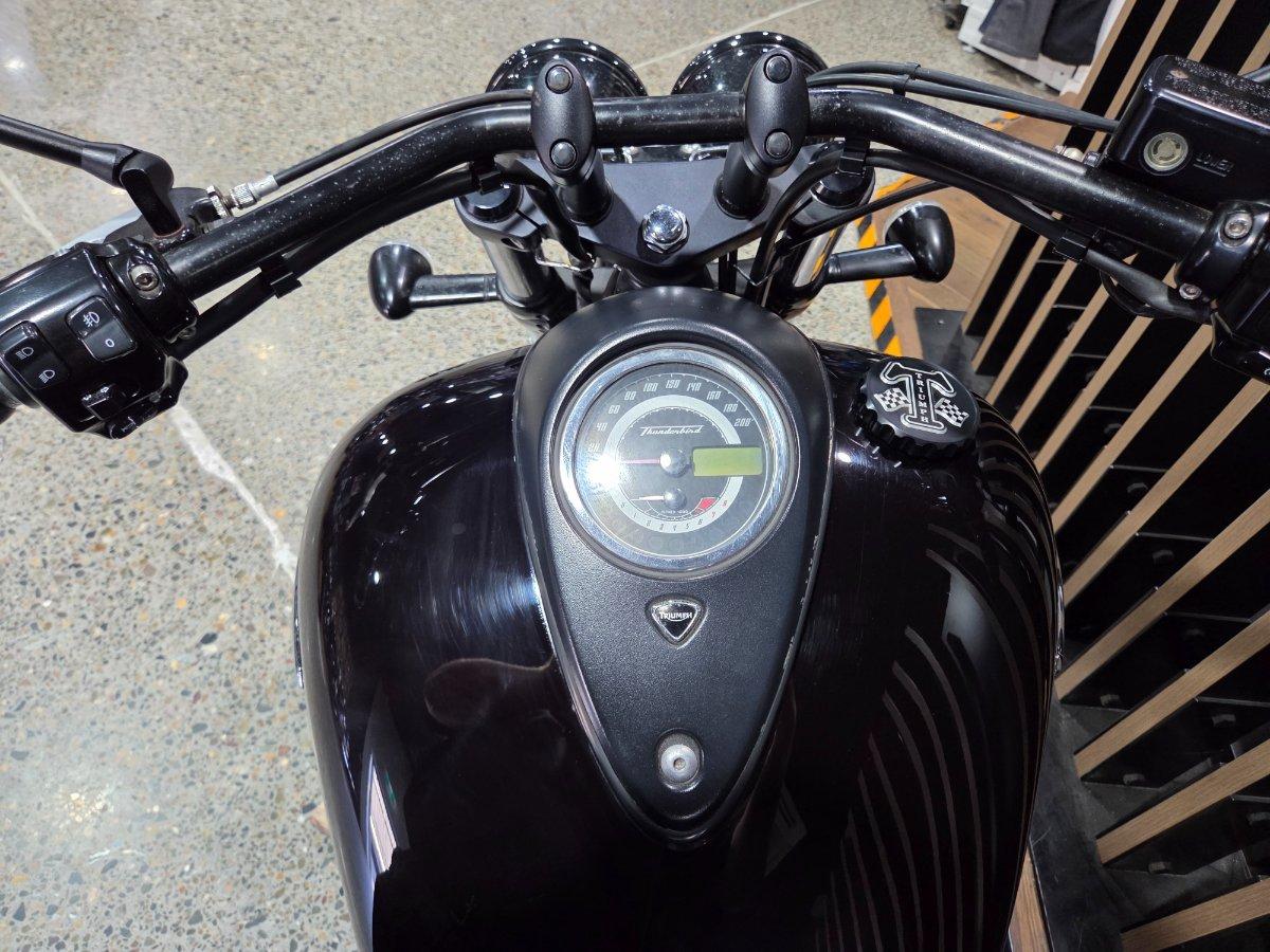 2011 TRIUMPH THUNDERBIRD (ABS) CRUISER