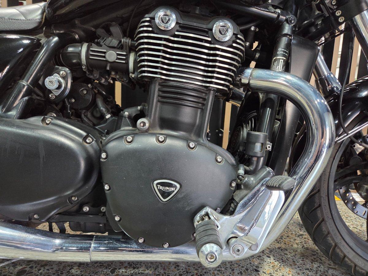 2011 TRIUMPH THUNDERBIRD (ABS) CRUISER