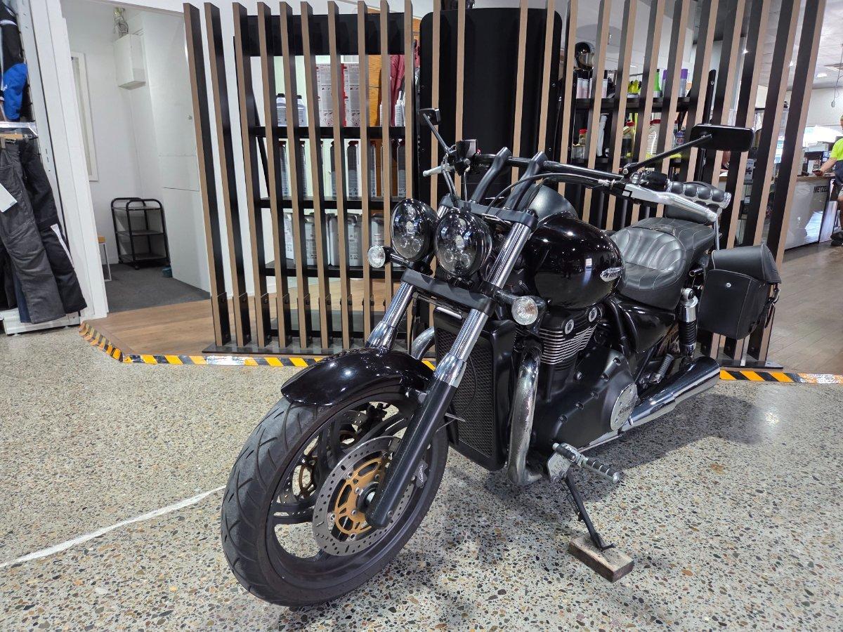 2011 TRIUMPH THUNDERBIRD (ABS) CRUISER