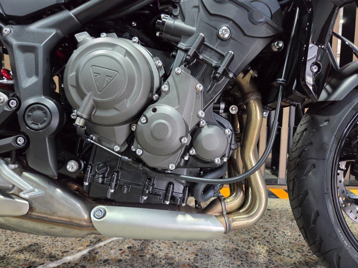 2026 TRIUMPH TRIDENT 660 ROAD