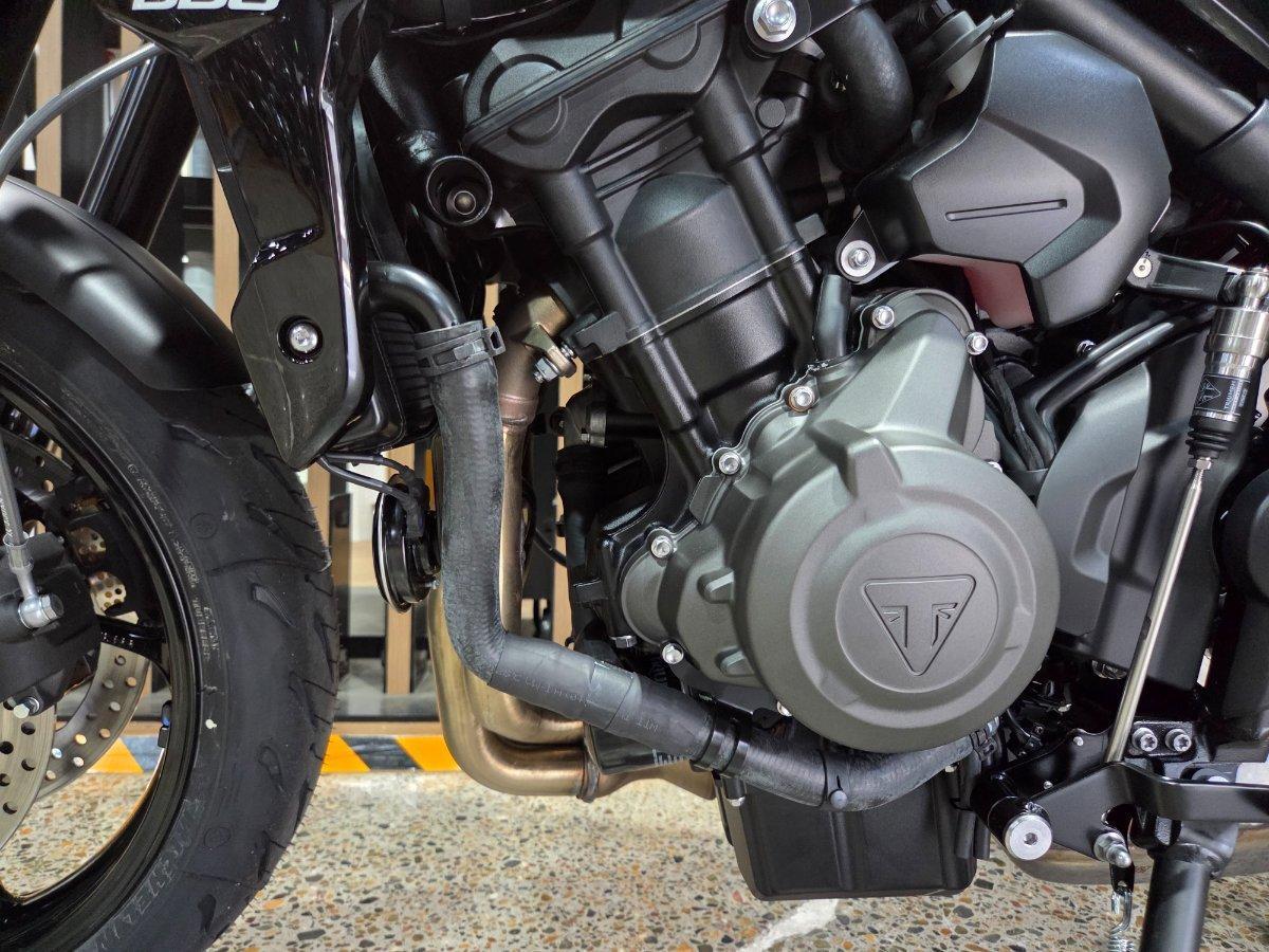 2026 TRIUMPH TRIDENT 660 ROAD