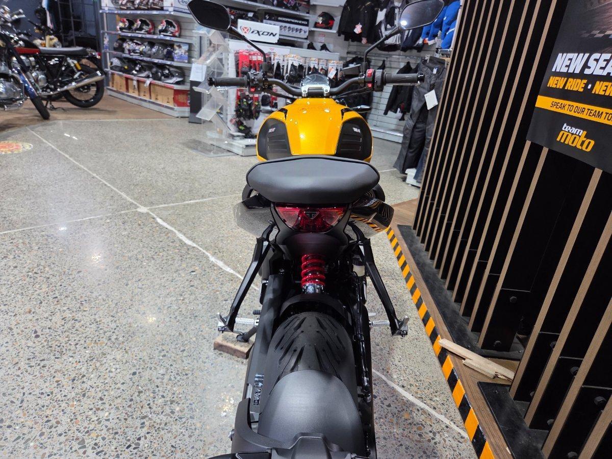 2026 TRIUMPH TRIDENT 660 ROAD