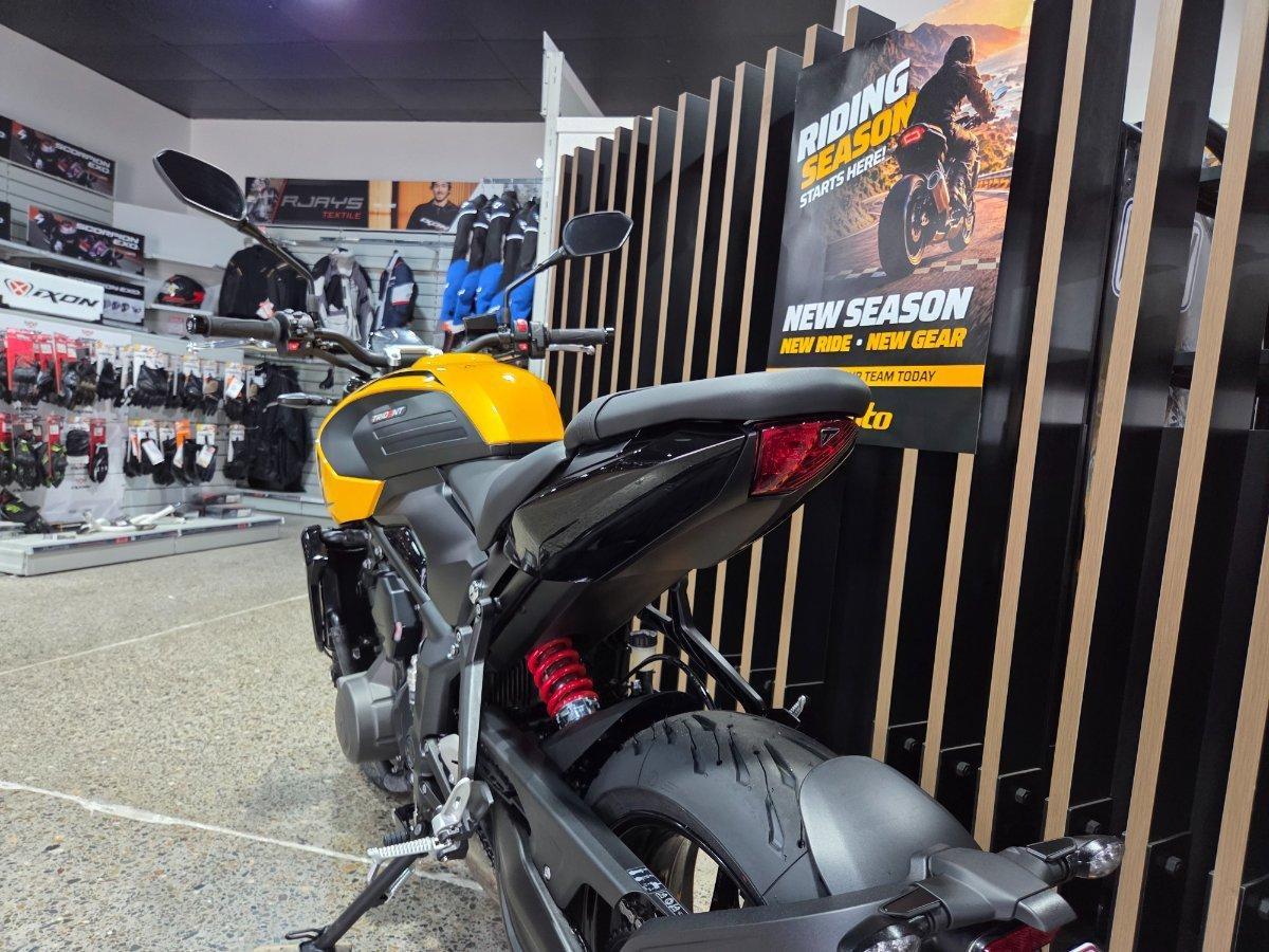 2026 TRIUMPH TRIDENT 660 ROAD