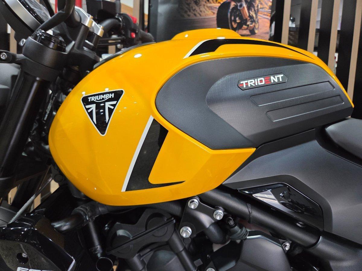 2026 TRIUMPH TRIDENT 660 ROAD