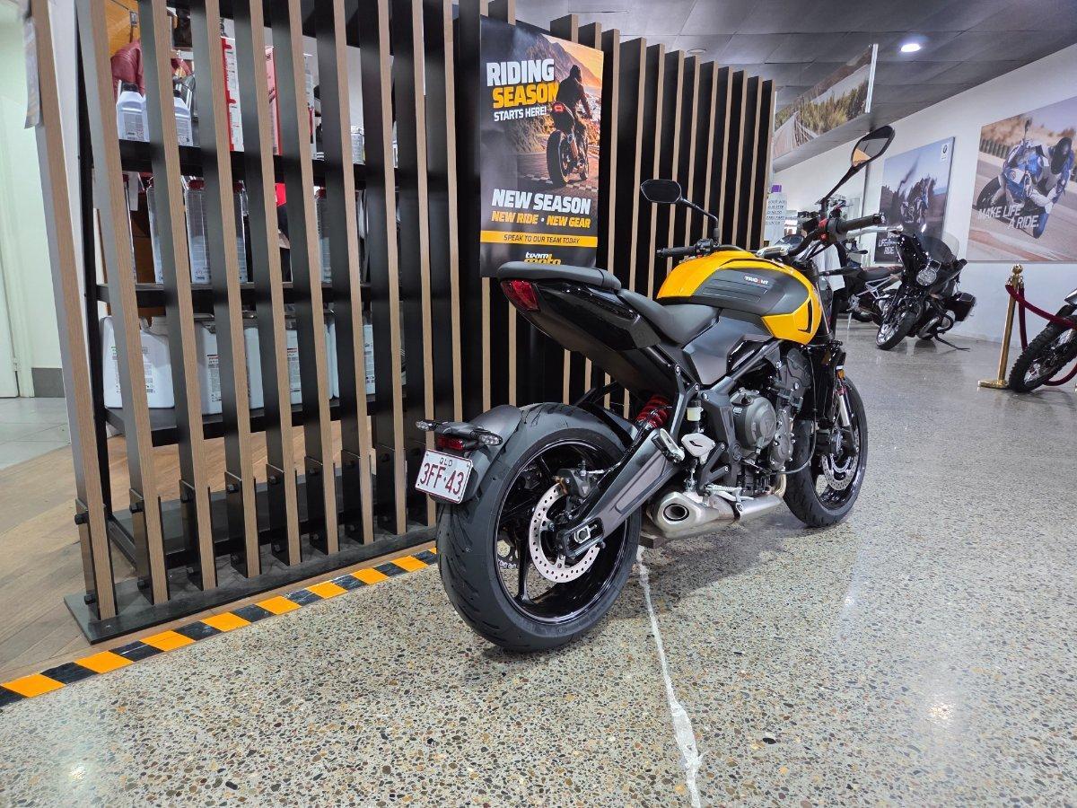 2026 TRIUMPH TRIDENT 660 ROAD
