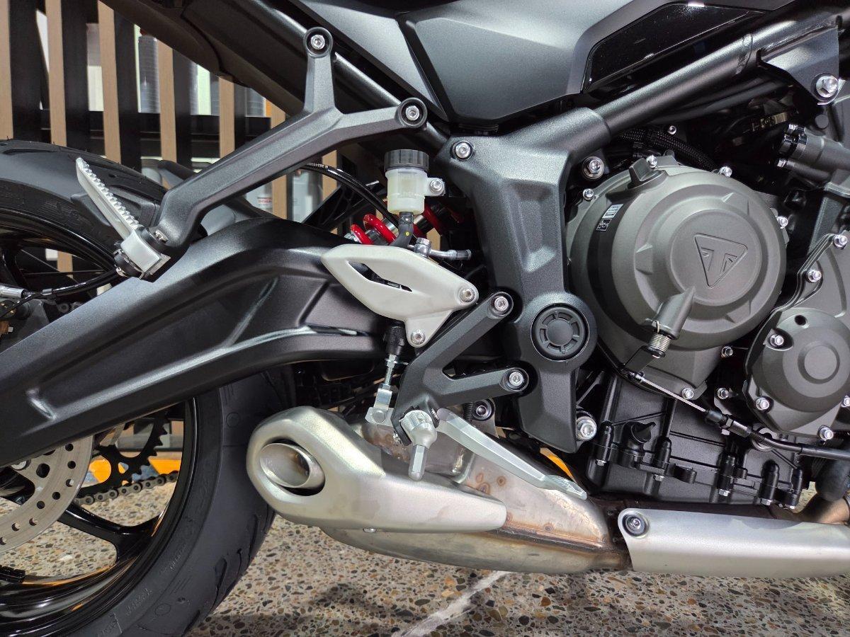 2026 TRIUMPH TRIDENT 660 ROAD