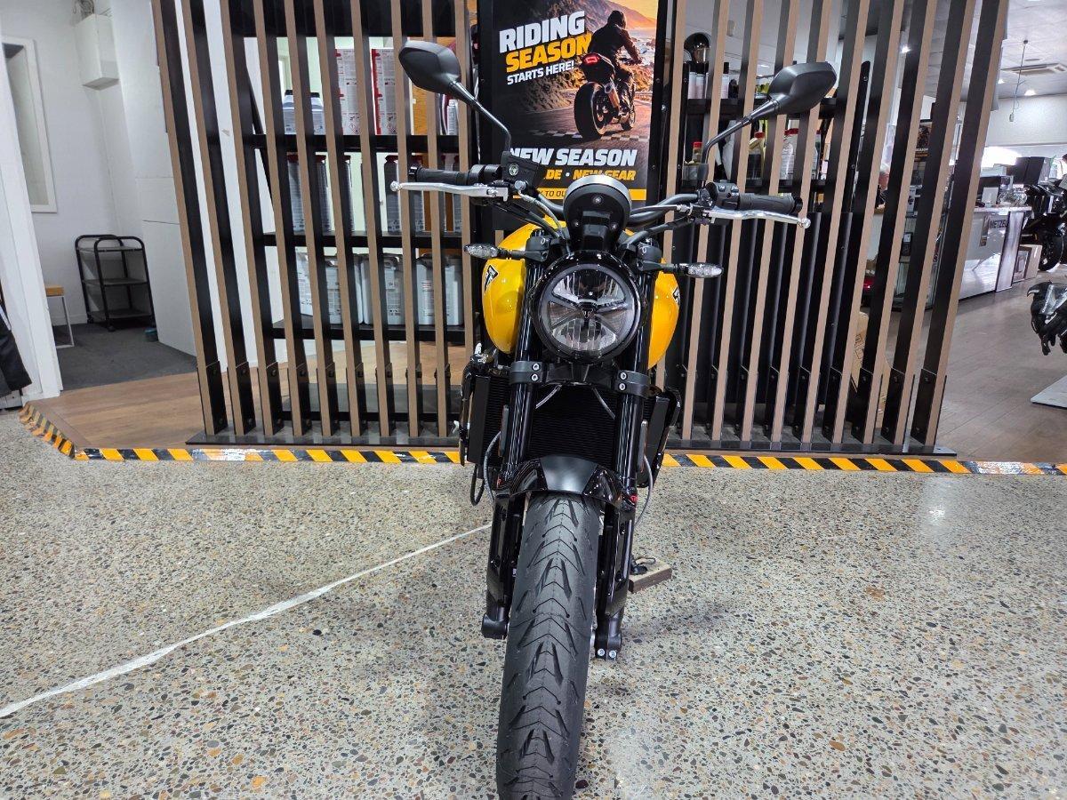 2026 TRIUMPH TRIDENT 660 ROAD
