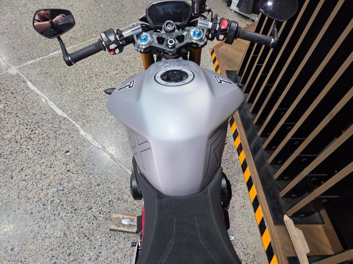 2026 TRIUMPH STREET TRIPLE 765 RX SPORTS