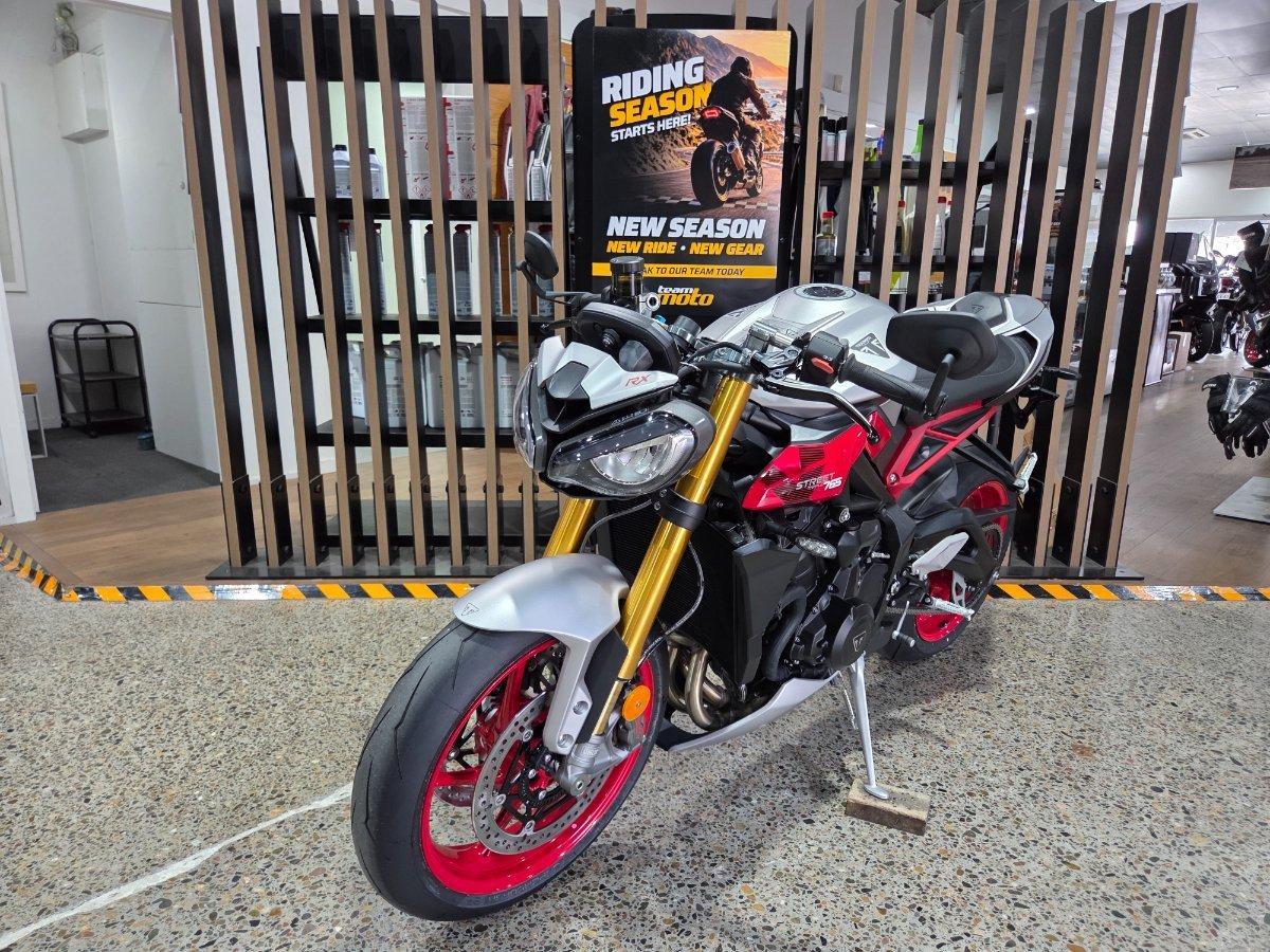 2026 TRIUMPH STREET TRIPLE 765 RX SPORTS