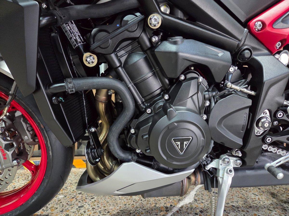 2026 TRIUMPH STREET TRIPLE 765 RX SPORTS