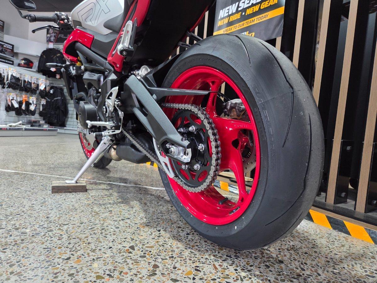 2026 TRIUMPH STREET TRIPLE 765 RX SPORTS