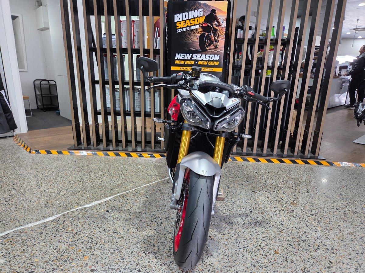 2026 TRIUMPH STREET TRIPLE 765 RX SPORTS