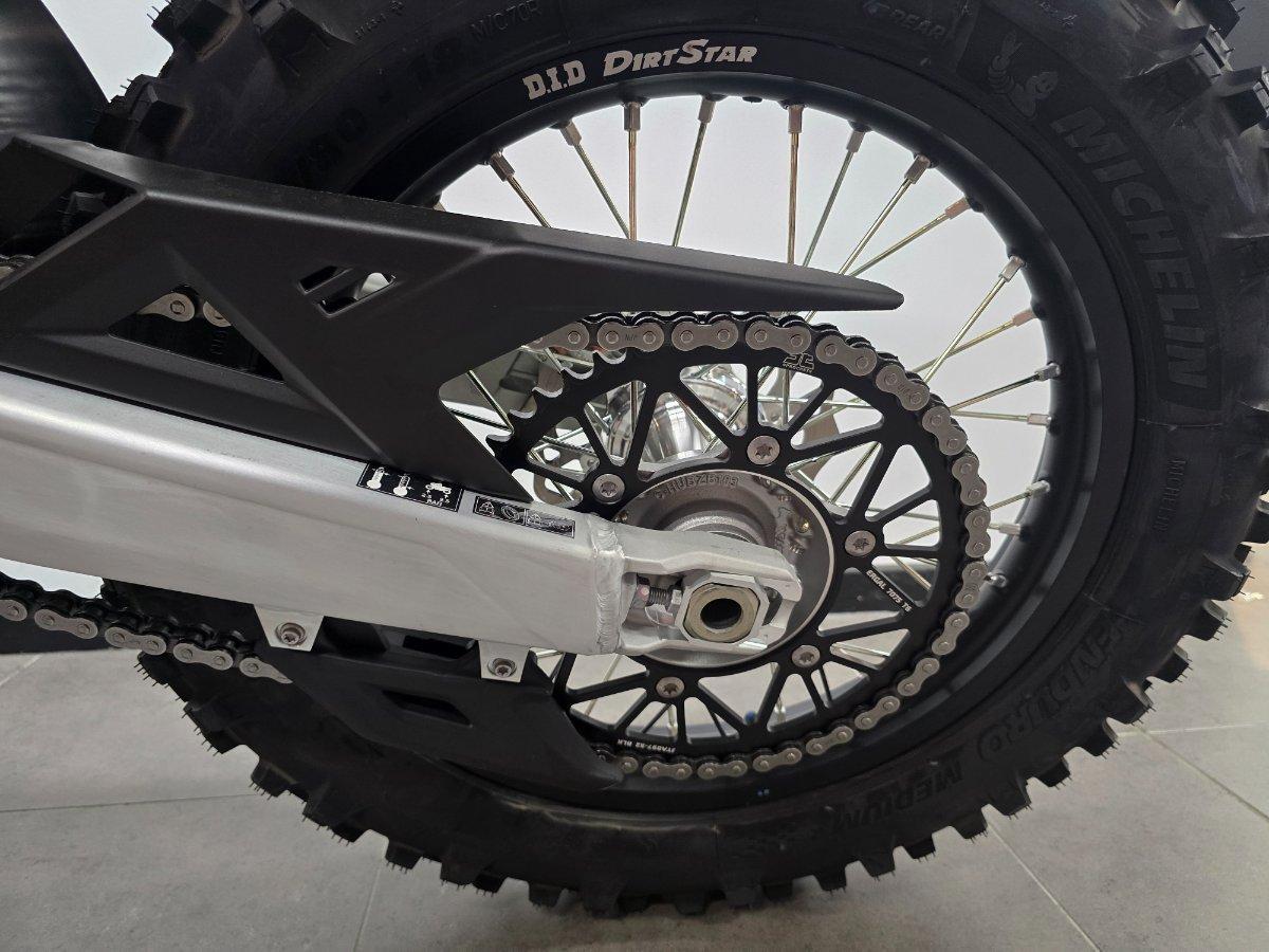 2025 TRIUMPH TF 450-E ENDURO