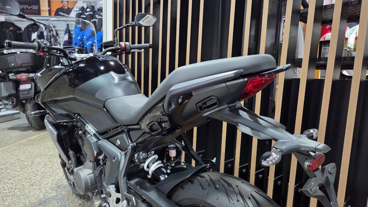 2026 TRIUMPH DAYTONA 660 (LAMS) ROAD